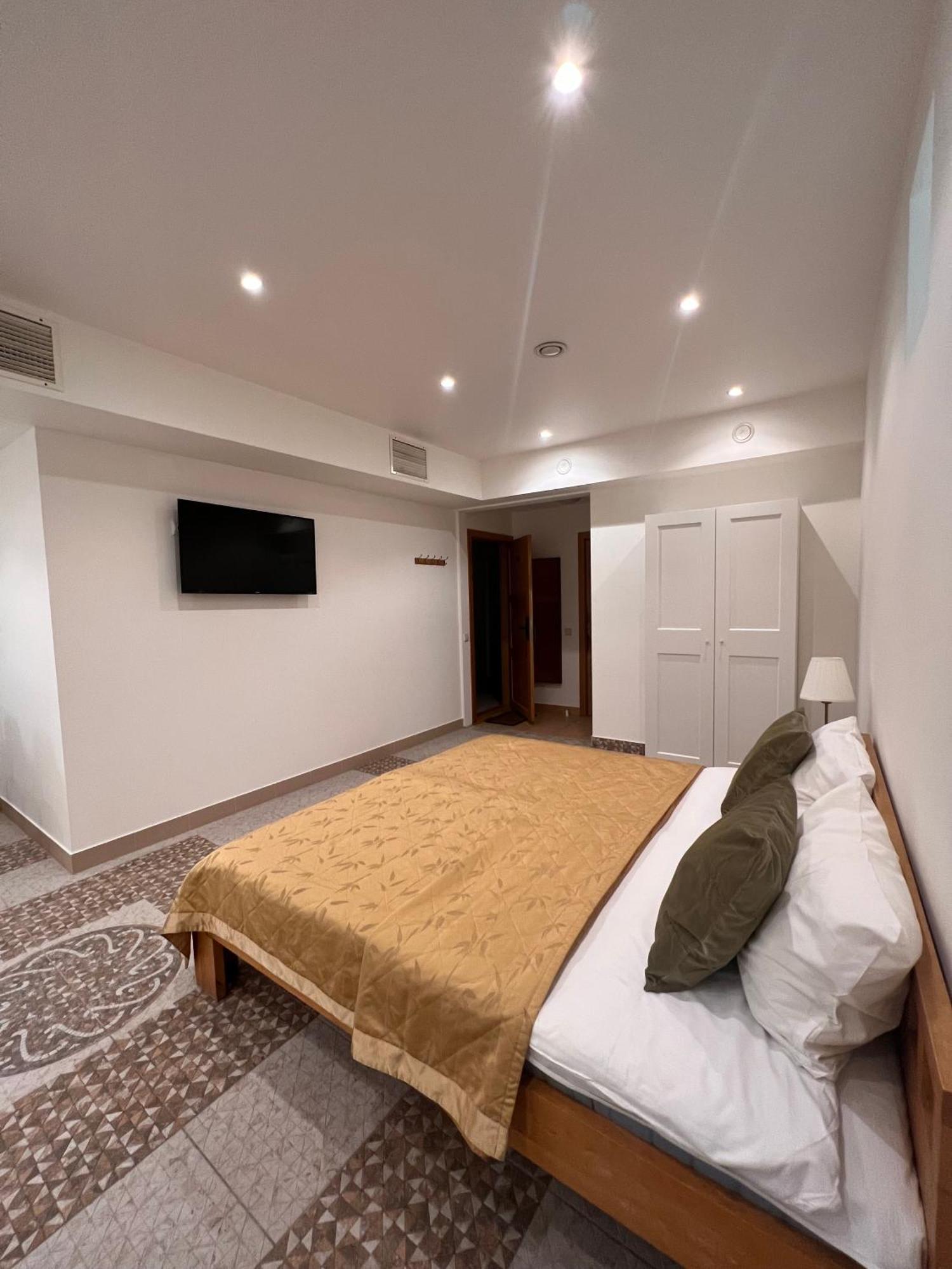 וילנה Cathedral Old Town Suites מראה חיצוני תמונה